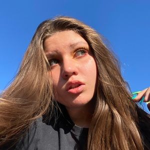 Meet your Posher, Katrina